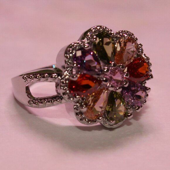 FLORAL GEMSTONE RING - Picture 7 of 15